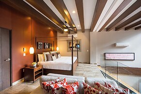 Pinnacle Resorts 220