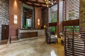 Pinnacle Resorts 220