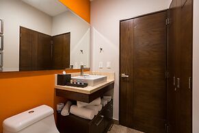 Pinnacle Resorts 220