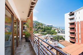 Pinnacle Resorts 220