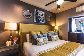 Pinnacle Resorts 220