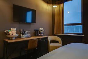 The Duke Boutique Hotel