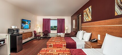 Grand Marquis Waterpark Hotel & Suites