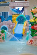 Grand Marquis Waterpark Hotel & Suites