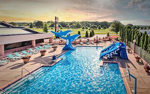 Grand Marquis Waterpark Hotel & Suites