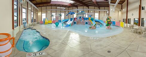 Grand Marquis Waterpark Hotel & Suites