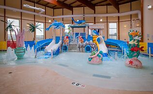 Grand Marquis Waterpark Hotel & Suites