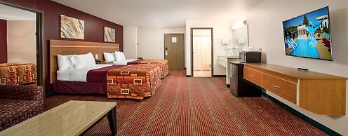 Grand Marquis Waterpark Hotel & Suites