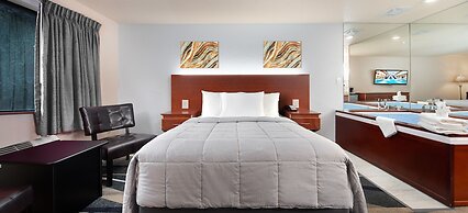 Grand Marquis Waterpark Hotel & Suites