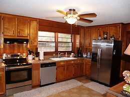 The White House on Freedom Way