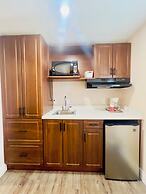 First Canada Inn Cornwall