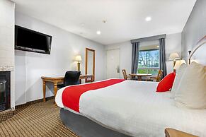 First Canada Inn Cornwall