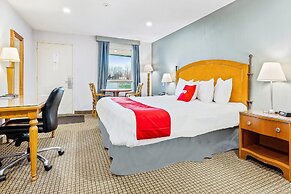 First Canada Inn Cornwall