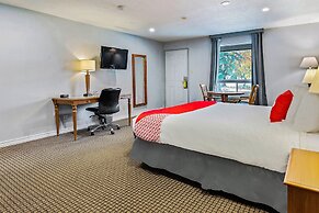 First Canada Inn Cornwall