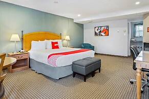 First Canada Inn Cornwall