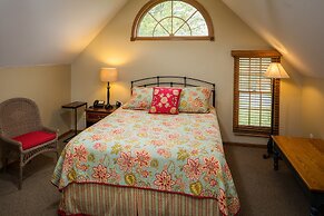 Lefevre Inn and Resort