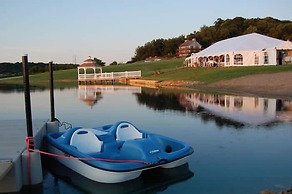 Lefevre Inn and Resort