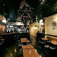 Canalside Restaurant, Inn & Kitchen store