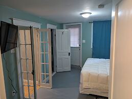 Canalside Restaurant, Inn & Kitchen store