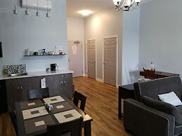 Canalside Restaurant, Inn & Kitchen store