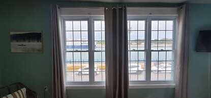 Canalside Restaurant, Inn & Kitchen store