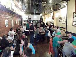 Canalside Restaurant, Inn & Kitchen store