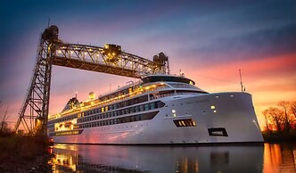 Canalside Restaurant, Inn & Kitchen store