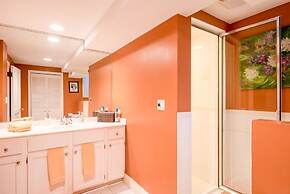 Chicago Guest House on Newport Avenue