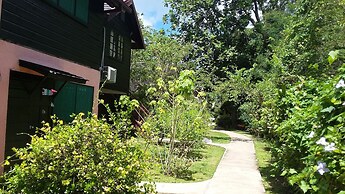 Firefly Beach Cottages and Suites