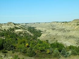 Rush No More RV Resort and Cabins - Campground