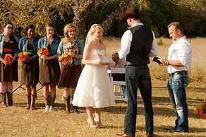 Rush No More RV Resort and Cabins - Campground