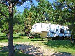 Rush No More RV Resort and Cabins - Campground