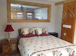 10th Avenue Guest House & Suites