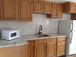 10th Avenue Guest House & Suites