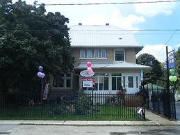 10th Avenue Guest House & Suites