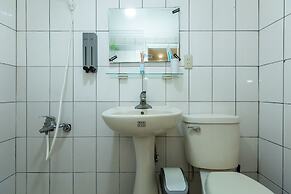 Mr Lobster's Secret Den Design Hostel