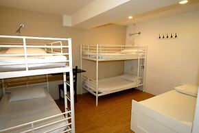 Mr Lobster's Secret Den Design Hostel