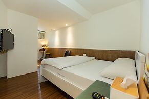 Mr Lobster's Secret Den Design Hostel