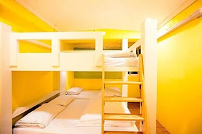 Mr Lobster's Secret Den Design Hostel