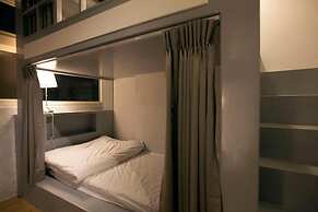 Mr Lobster's Secret Den Design Hostel