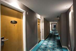 Hotel Ciputra Cibubur