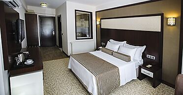 Lavin Otel