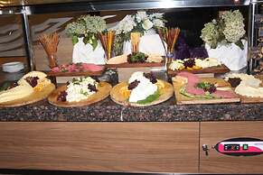 Lavin Otel