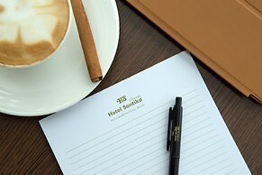 Santika Premiere Kota Harapan Indah