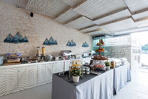 Melina Bay Boutique Hotel