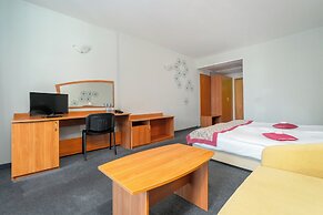 MPM Kalina Garden Hotel