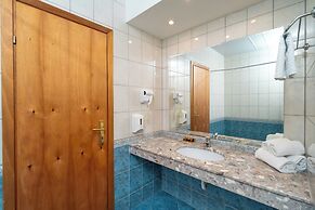 MPM Kalina Garden Hotel