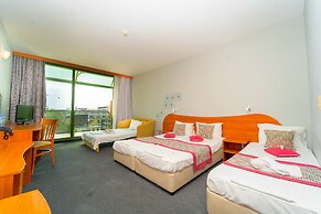 MPM Kalina Garden Hotel