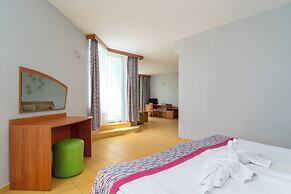 MPM Kalina Garden Hotel