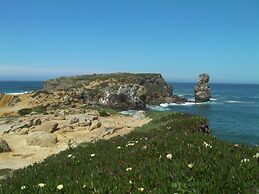 Peniche Surf Lodge - Hostel